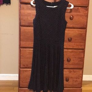 Dress-Loft brand. Navy with deep red design.